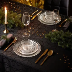 Assiette plate ronde transparente ciselée