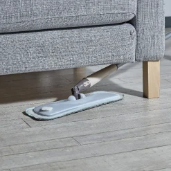 Balai serpillère spray avec réservoir