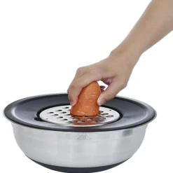 Bol à mixer inox avec base silicone et 3 râpes Ø22xH11,2cm