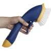 Brosse nettoyante avec spray