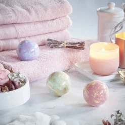 Coffret 3 bombes de bain et bijou surprise