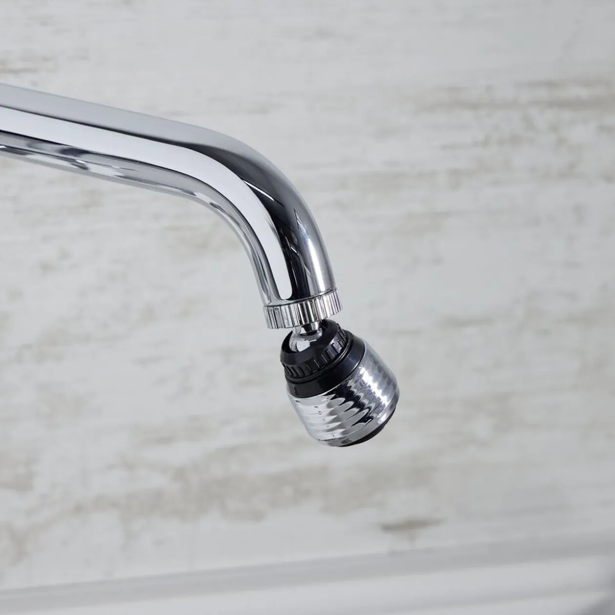 Embout de robinet brise-jet