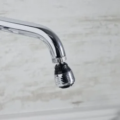 Embout de robinet brise-jet