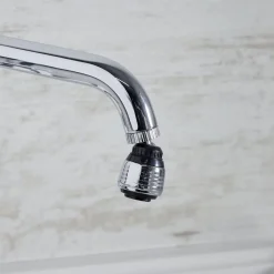 Embout de robinet brise-jet