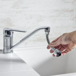 Embout robinet brise-jet flexible