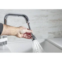 Embout robinet brise-jet flexible