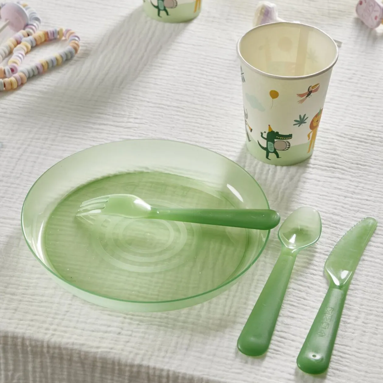 Lot de 12 couverts pour enfant plastique coloré