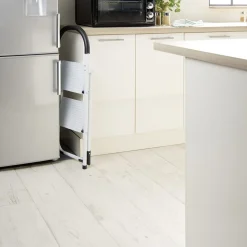 Marche pied en métal à 2 marches