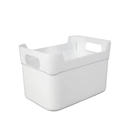 Panière en plastique coloré