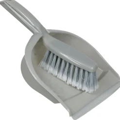 Pelle et balayette grises