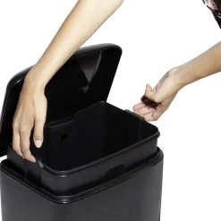 Poubelle à pédale 30L métal noir avec bac amovible