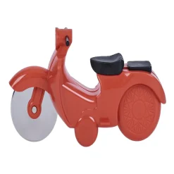 Roulette à pizza forme scooter rouge ou bleu