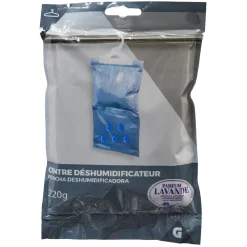 Sac déshumidificateur sur cintre parfum lavande pour penderie