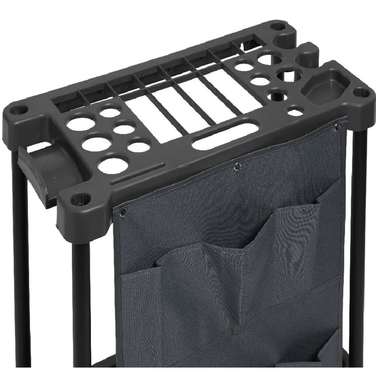 Étagère range-balai